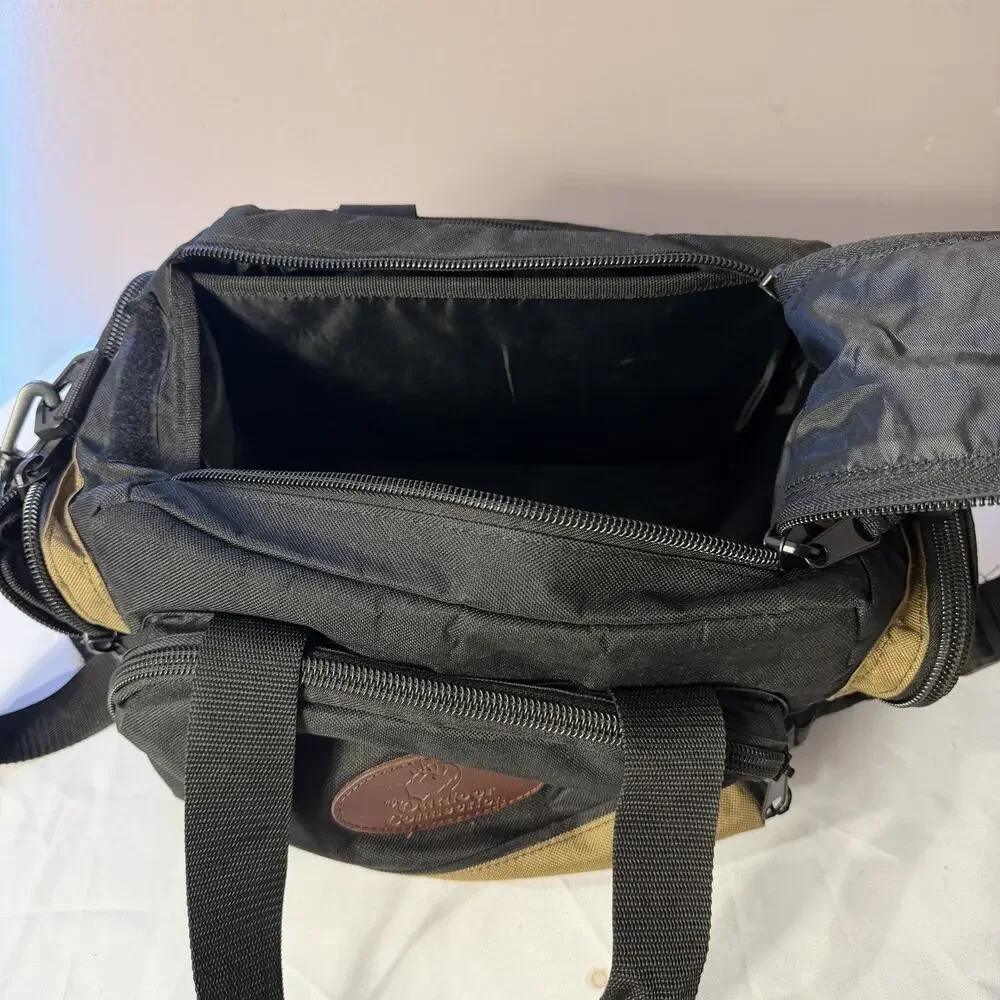 The outdoor connection BGRNG1-28110 Bag Range Deluxe Tan/Black